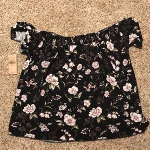 BRAND NEW! American Eagle shirt!!